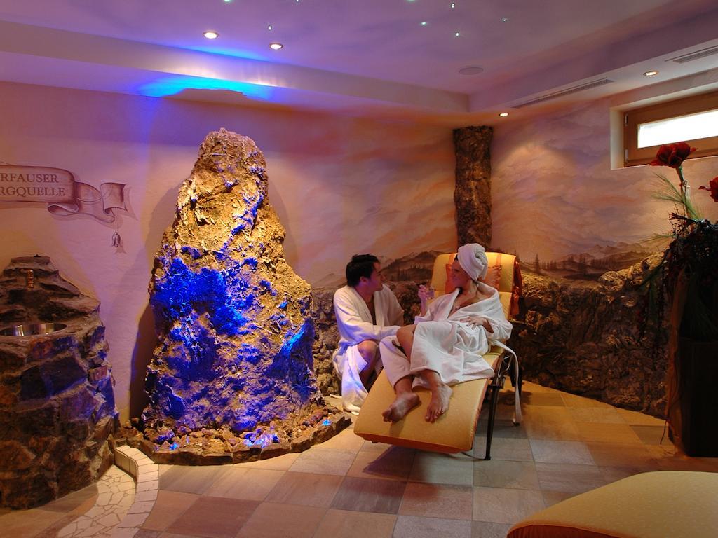 Hotel Garni Romantika แซร์เฟาส์ ภายนอก รูปภาพ
