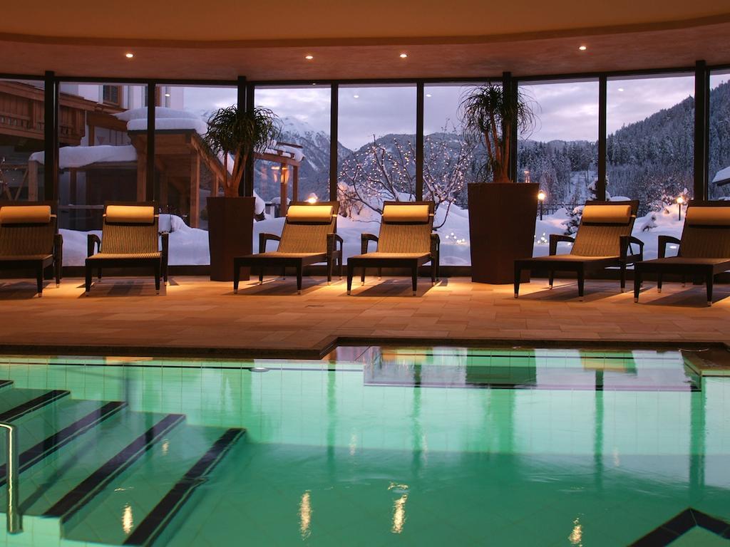 Hotel Garni Romantika แซร์เฟาส์ ภายนอก รูปภาพ