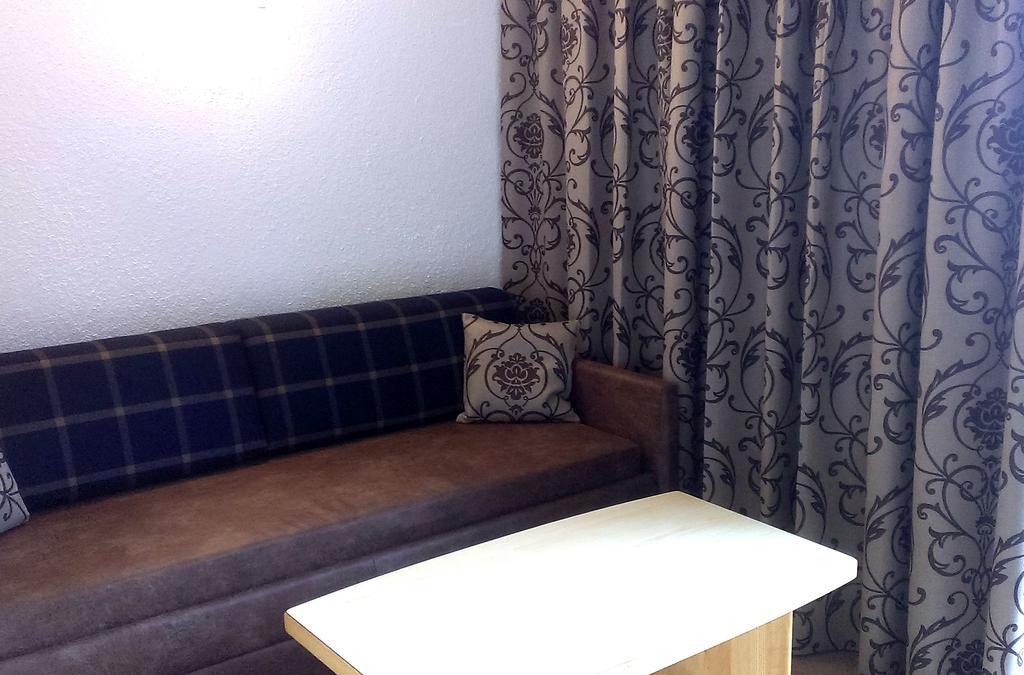 Hotel Garni Romantika แซร์เฟาส์ ภายนอก รูปภาพ